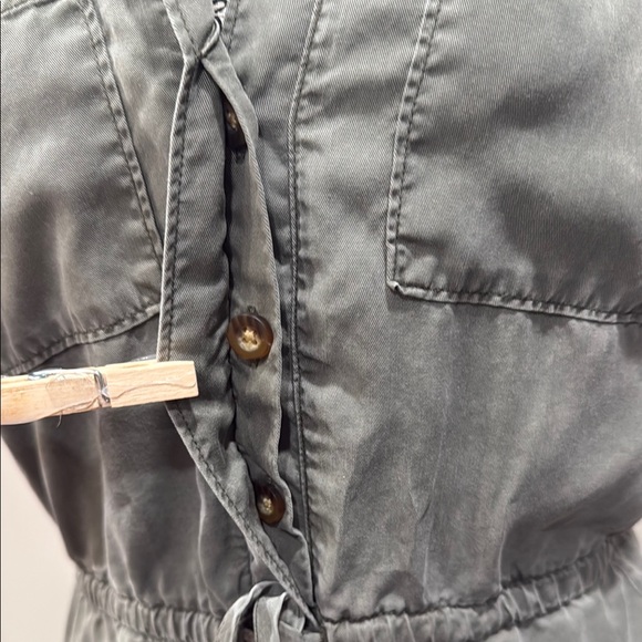 Abercrombie & Fitch Gray Romper - Picture 3 of 8